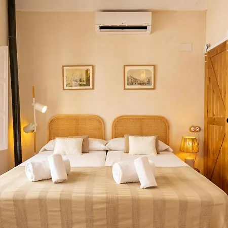 Ohliving Alfalfa Square * Seville